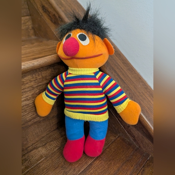 Vintage 1980's Hasbro Softies Sesame Street ERNIE Plush - Picture 3 of 6